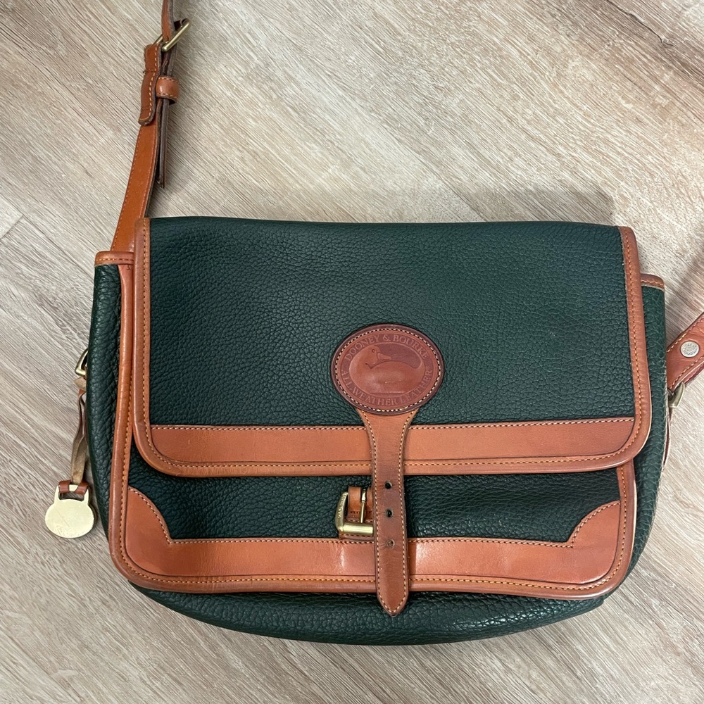 Vintage Dooney & Burke crossbody